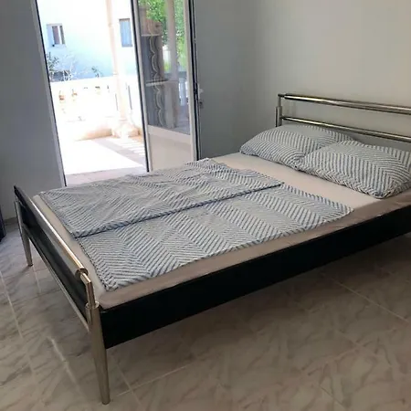 Apartamento 2 Calakovic Kućište